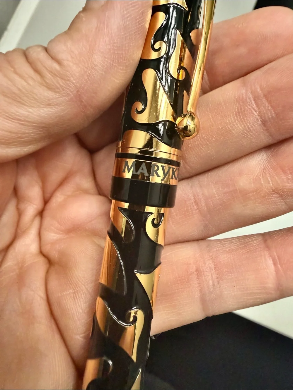 FREE Mary Kay Black and Gold Decorative Pen with a $300 purchase